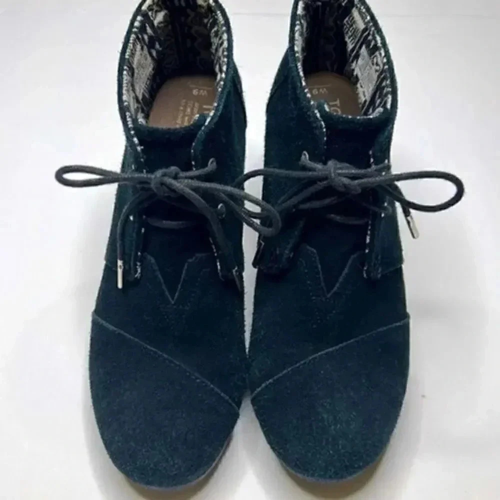 Tom black suede leather wedges size 9 - Picture 2 of 6